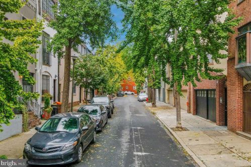 1940 Delancey Pl, Philadelphia PA 19103-6612 exterior