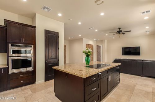 38421 19 Ave, Phoenix AZ 85009 exterior