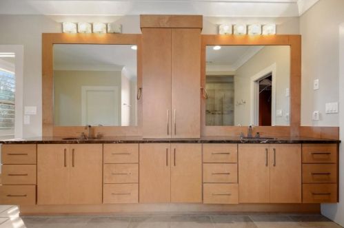 3896 Flowerland Dr, Atlanta GA exterior