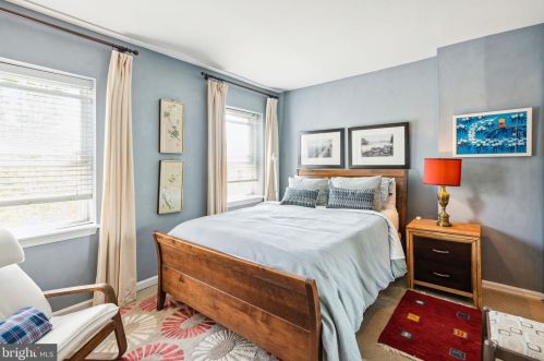 1331 Dickinson St, Philadelphia PA 19147-6211 exterior