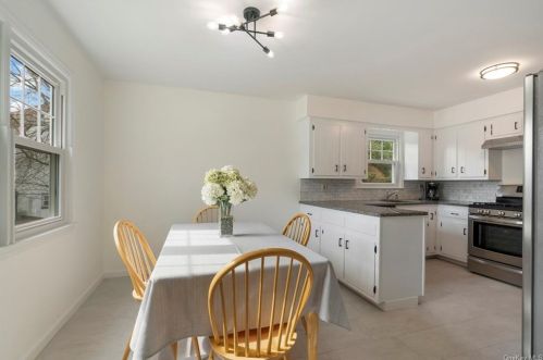 620 Columbus Ave, Mount Vernon NY 10550-4730 exterior