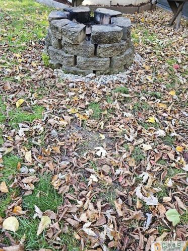 17 Middle Rose St, Trenton NJ  08618-3803 exterior