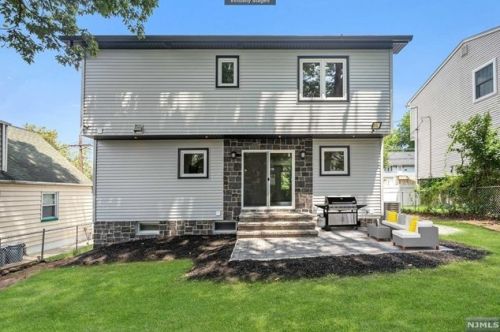 54 Passaic Ave, Hasbrouck Heights NJ 07604-2437 exterior