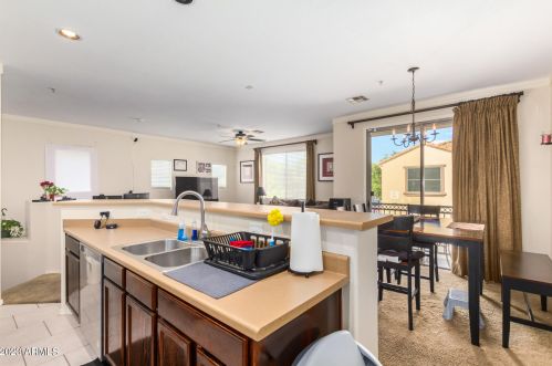 7512 31 Pl, Phoenix AZ 85008-3713 exterior