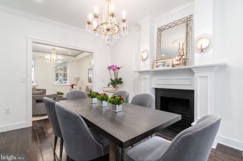 111 Prince St, Alexandria VA 22314-2934 exterior