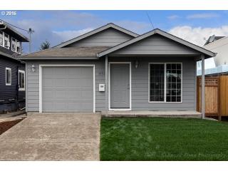 3531 77th Ave, Portland OR  97206-2305 exterior