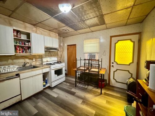 1224 10th St, Philadelphia PA 19147-5040 exterior