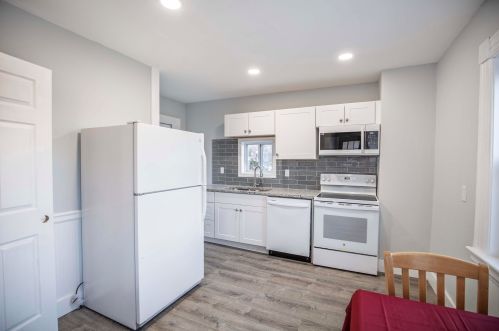 56 Walker St, Concord NH  03301-3162 exterior