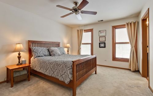 1537 Candlewood Dr, Bull Valley IL 60014-8962 exterior