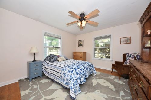 2976 84th St, Milwaukee, WI 53222-4706