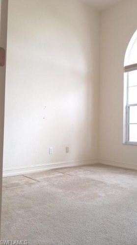 18463 Royal Hammock Blvd, Naples FL 34114-8931 exterior