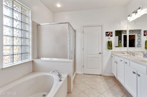 2042 Carla Vis Dr, Chandler AZ 85225-5269 exterior