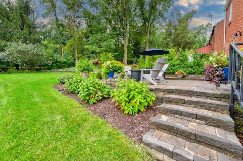 932 Meadowcroft Ave, Pittsburgh PA 15216-1119 exterior