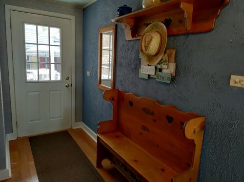 3641 Benck Dr, Chicago, IL 60803-1023