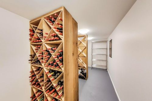 1133 Schubert Ave, Chicago IL 60614-1507 exterior