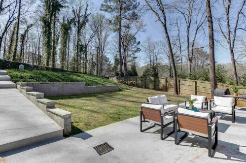 1485 Harts Mill Rd, Atlanta GA  30319-1824 exterior