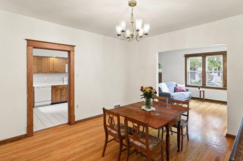 5015 Lindenwood Ave, Saint Louis MO 63109-1728 exterior