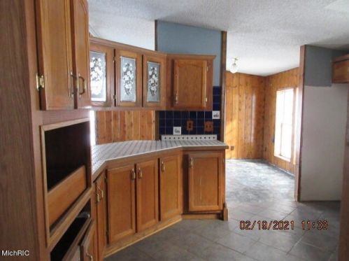 50008 14 Ave, Grand Junction MI 49056-9195 exterior