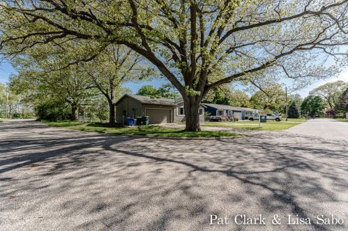 2417 Marquard Ave, Meskegon MI 49445-3228 exterior