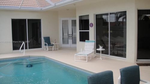 740 Aruba Bay, Fort Pierce FL 34986-3425 exterior