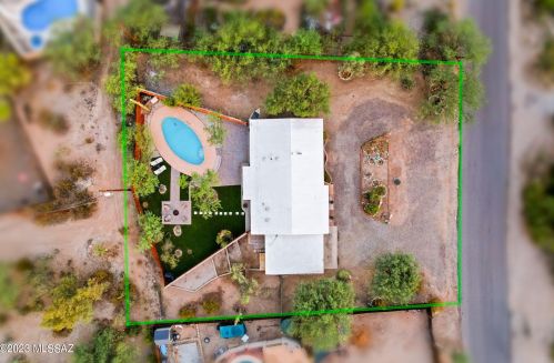 4712 Palisade Dr, Tucson, AZ 85749-9389