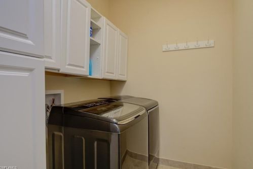 6606 Marbella Dr, Naples FL 34105-5040 exterior