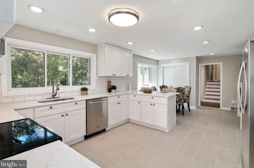 160 Paxon Holw Rd, Media PA 19063-1163 exterior