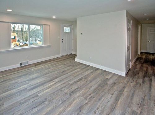 714 Providence Dr, Pittsburgh PA 15239-2258 exterior