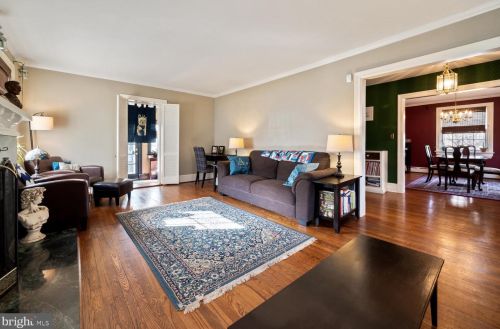 17 Morningside Dr, Trenton NJ 08618-4914 exterior