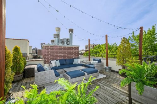 2251 Wabansia Ave, Chicago IL 60647-6338 exterior