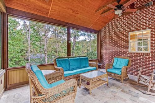 1032 Lk Dr, Gainesville GA 30506-1728 exterior