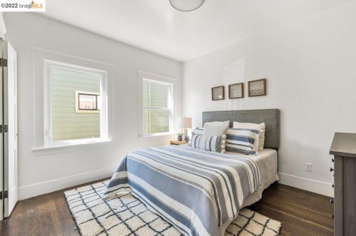 1247 Burnett St, Berkeley CA 94702-2436 exterior