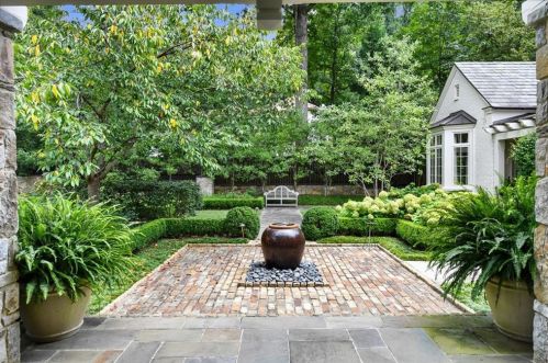 4332 Davidson Ave, Atlanta GA 30319-1152 exterior