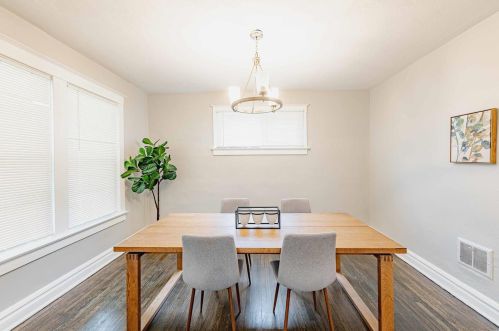 2209 Yale Ave, Saint Louis MO 63143-1425 exterior