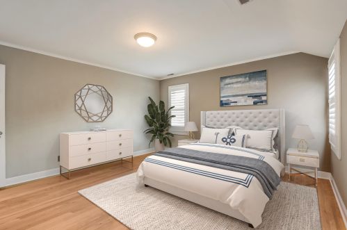 5525 Berkeley Blvd, Milwaukee WI 53217-5139 exterior