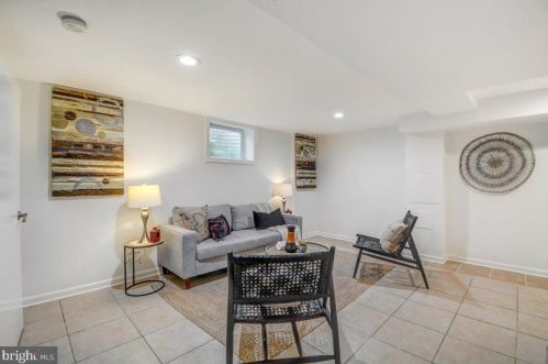 11929 Centerhill St, Silver Spring MD 20902-1155 exterior