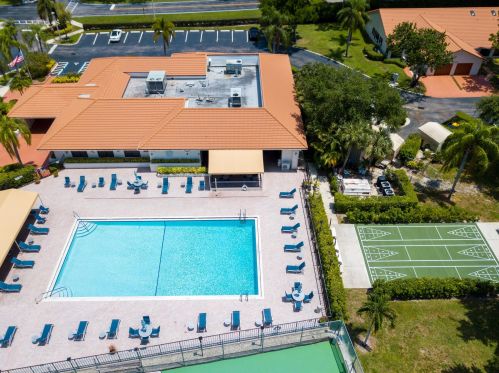 9764 Sills Dr, Boynton Beach FL 33437-3368 exterior