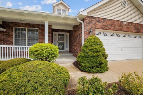 5416 Heather Bluff Ct, Saint Louis, MO 63128-4169