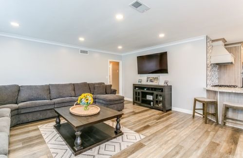 18030 Canehill Ave, Bellflower CA 90706-7147 exterior