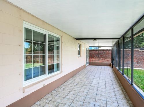 9114 Camino Villa Blvd, Tampa FL 33635-1066 exterior