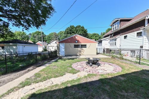 417 65th St, Milwaukee WI  53214-1723 exterior