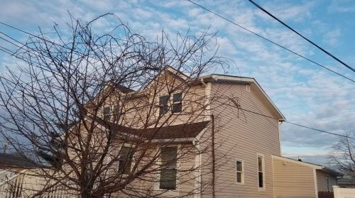 420 6th St, Babylon, NY 11704-4110