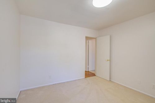 266 New Mark Esplanade, Rockville MD 20850-2735 exterior