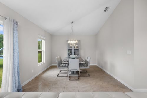 1926 Del Rio Blvd, Fort Pierce FL exterior