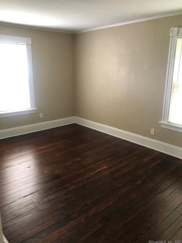 33 Sunrise Ave, New Britain CT  06051-2120 exterior