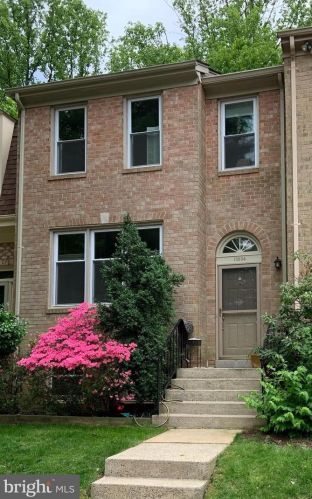 10504 Pine Haven Ter, Rockville MD  20852-3435 exterior