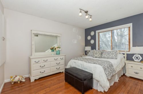 594 Kassel Ln, Chaska MN 55318-1496 exterior