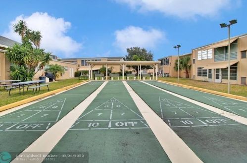 2151 1st Ct, Boynton Beach FL 33435-2901 exterior