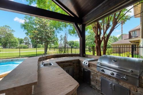 19119 Match Play Dr, Humble TX 77346-6190 exterior