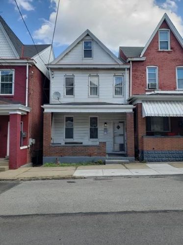 118 Natchez St, Pittsburgh, PA 15211-1906
